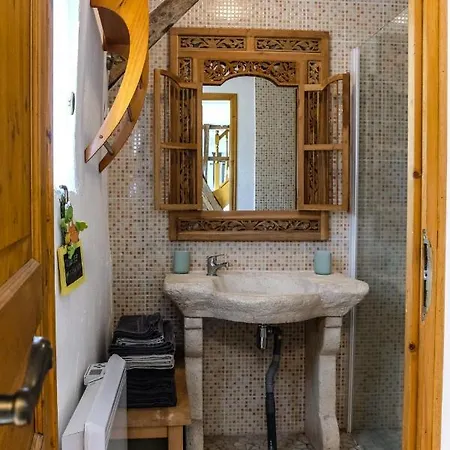 Holiday home Domaine Les Chillards Fauguernon