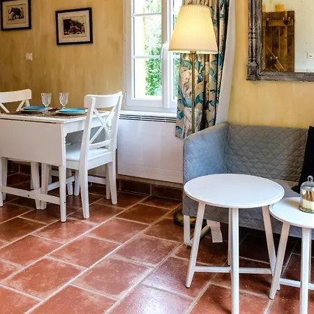 Holiday home Domaine Les Chillards Fauguernon