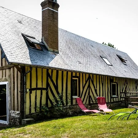 Holiday home Domaine Les Chillards Fauguernon