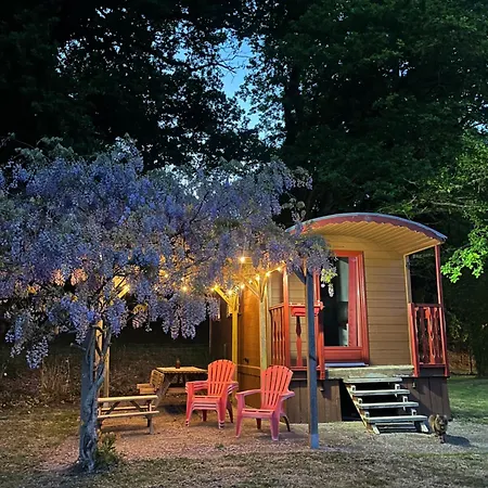 بيت للعطل Domaine Les Chillards *
